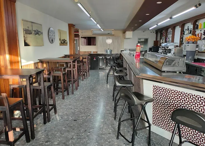 Hostal Efebo 24H